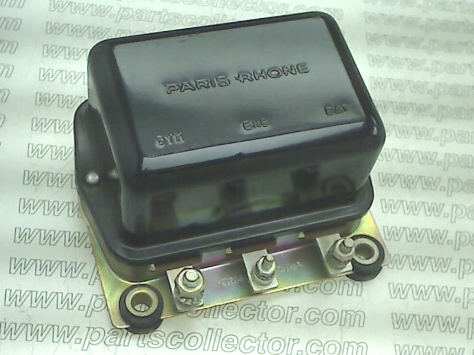 VOLTAGE REGULATOR